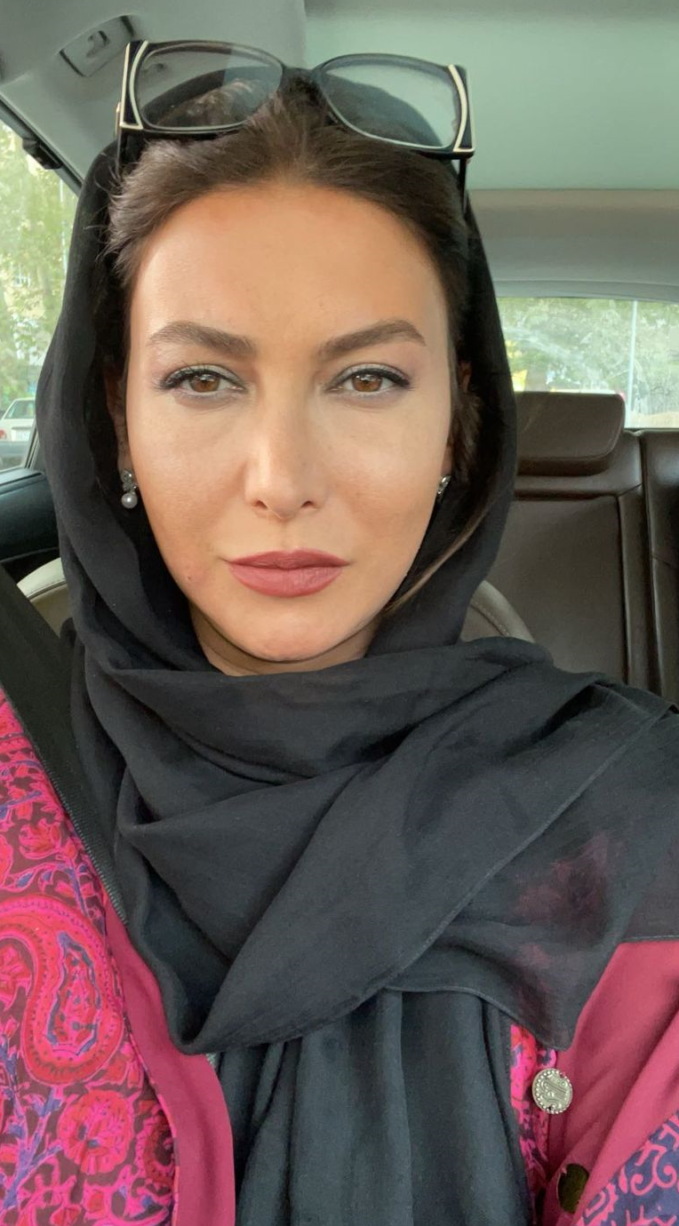 سلفی جدید فریبا نادری